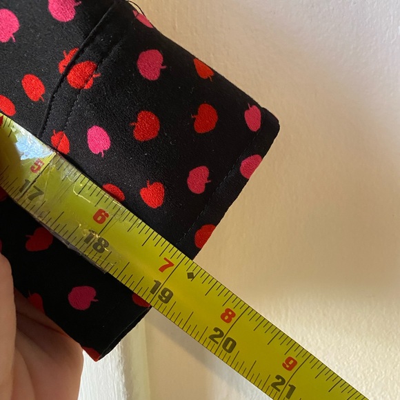 Jones New York Blouse Button Top Apples Black Large - Picture 7 of 8